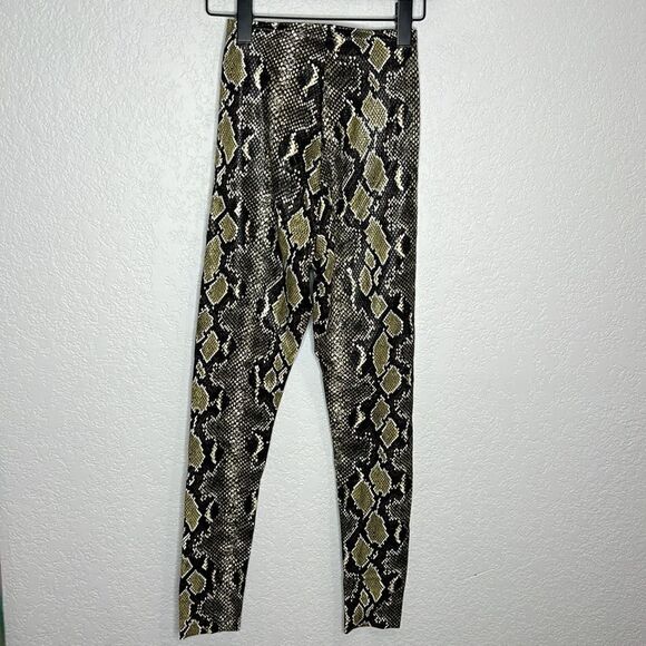 New Commando Faux Leather Animal Leggings Women's Olive Snake Print XS - Picture 6 of 14